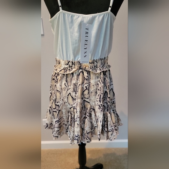 NEW MainStrip ROMPER DRESS * Santura Snake Print Ruffle Large NWT - Picture 13 of 16